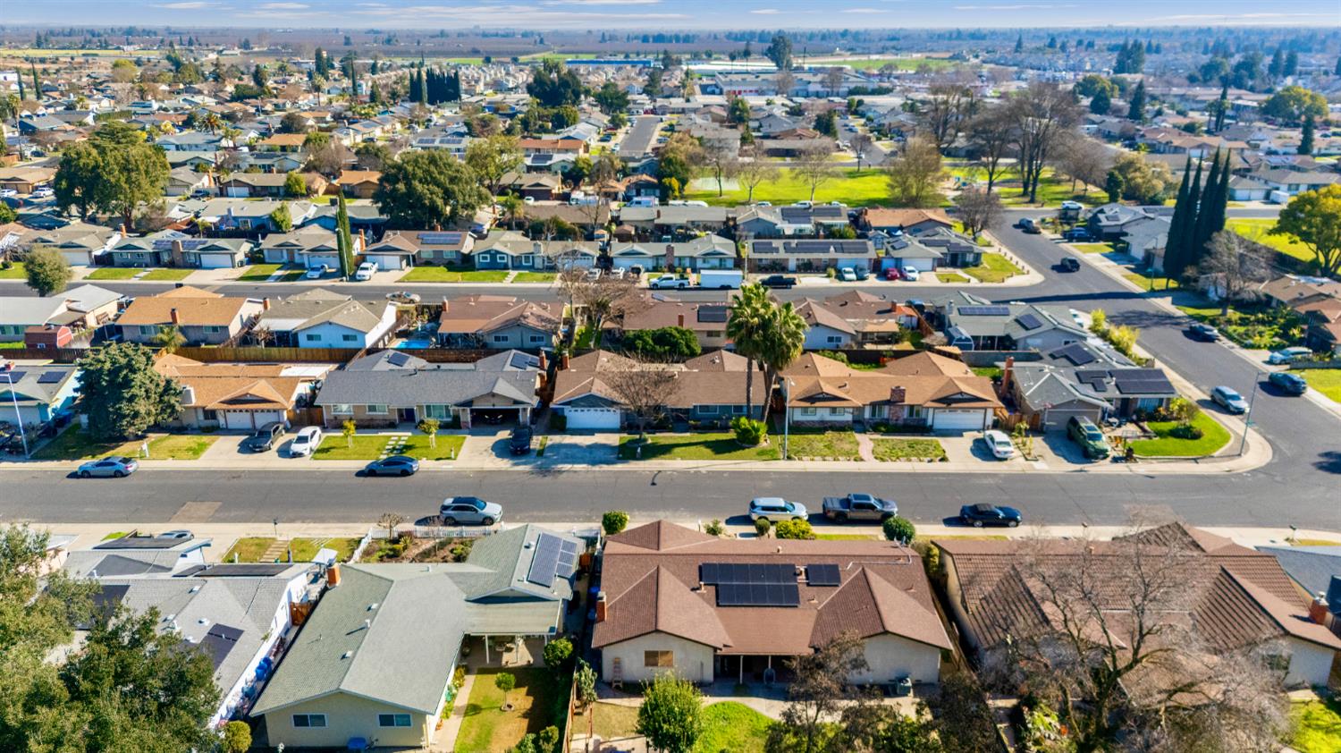 1648 Olivewood Ave, Manteca, CA 95336