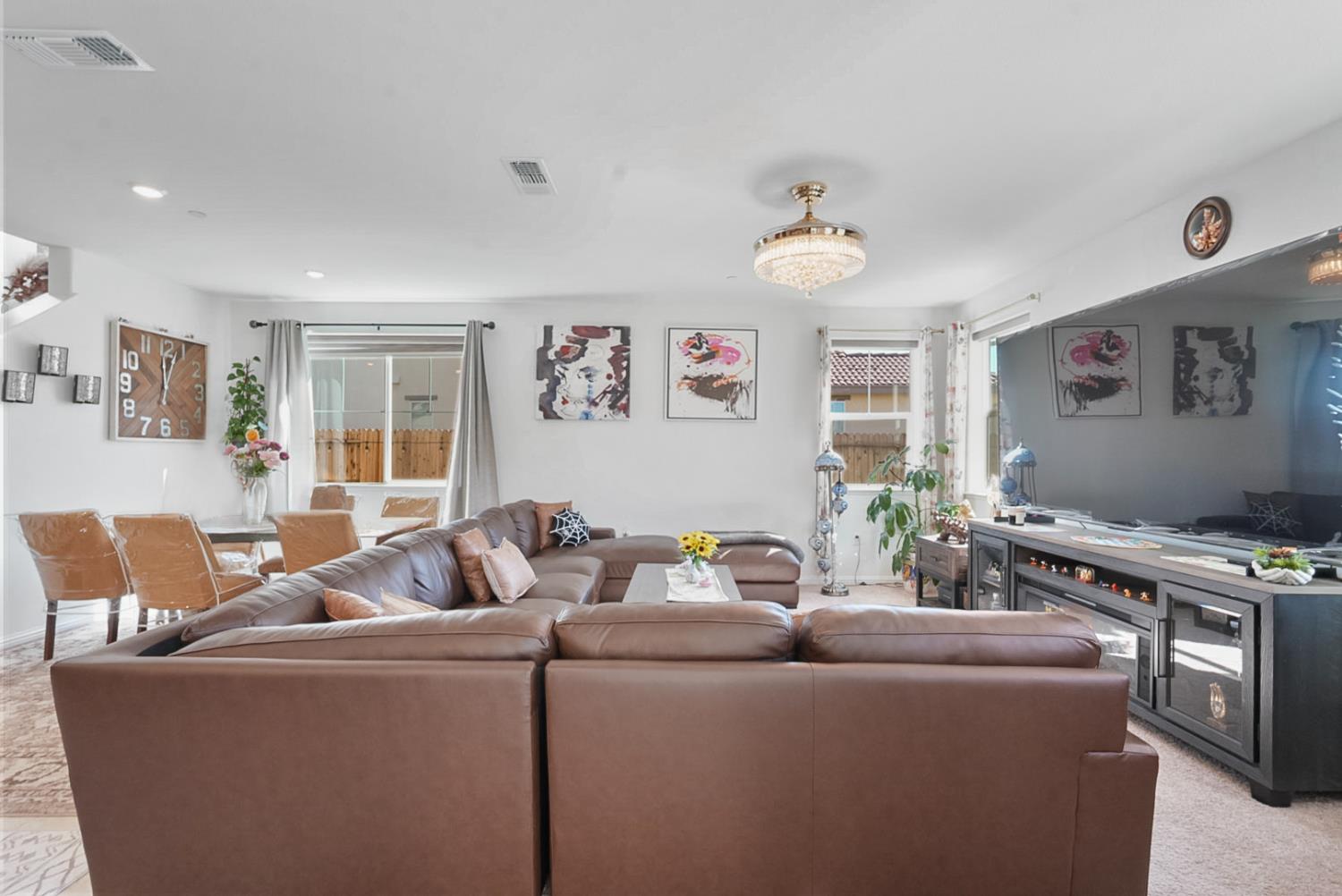 1533 Finestra Dr, Manteca, CA 95337