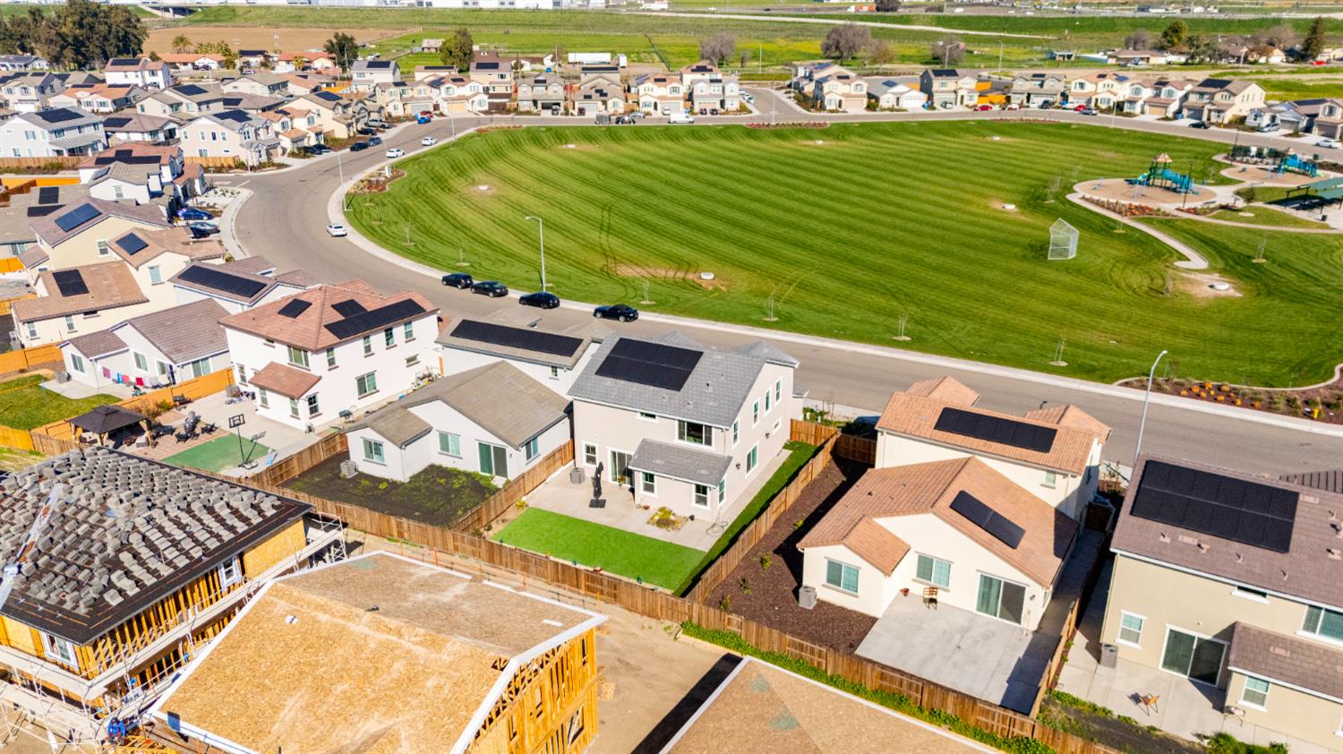 1533 Finestra Dr, Manteca, CA 95337