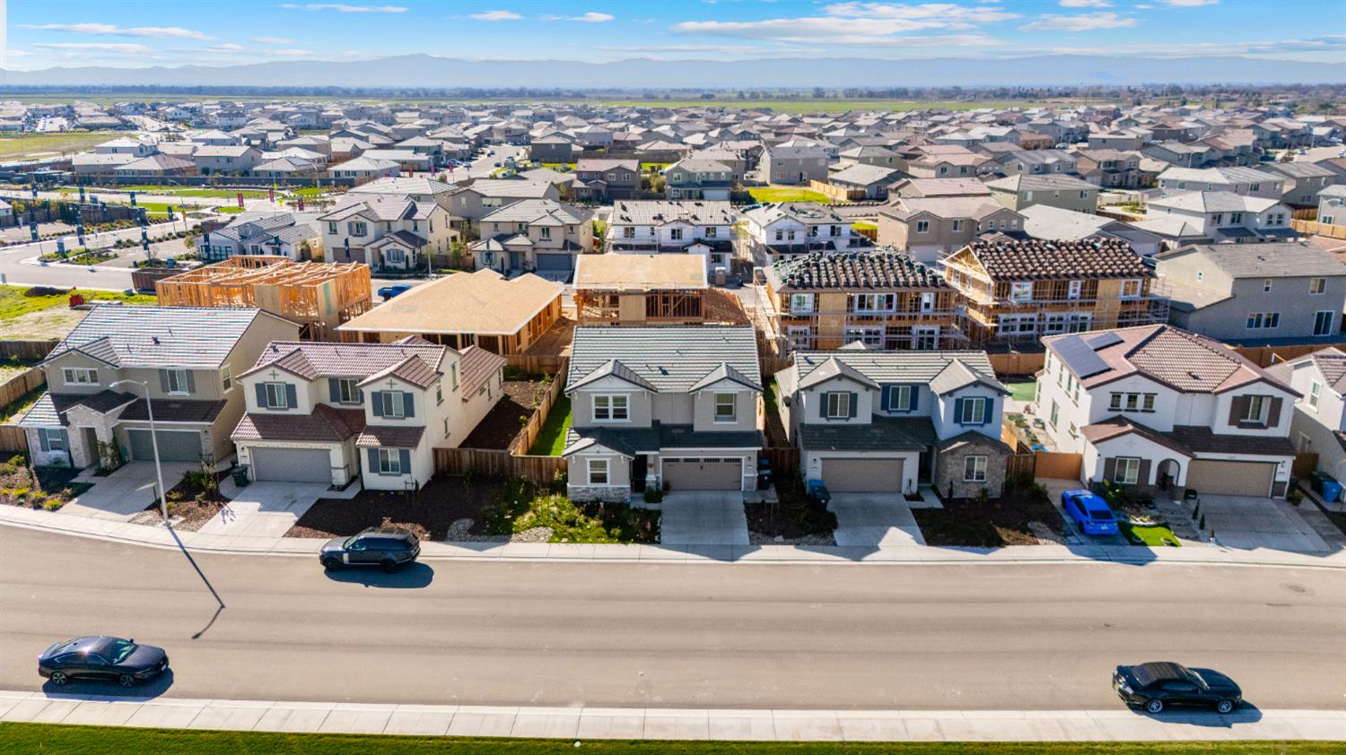 1533 Finestra Dr, Manteca, CA 95337