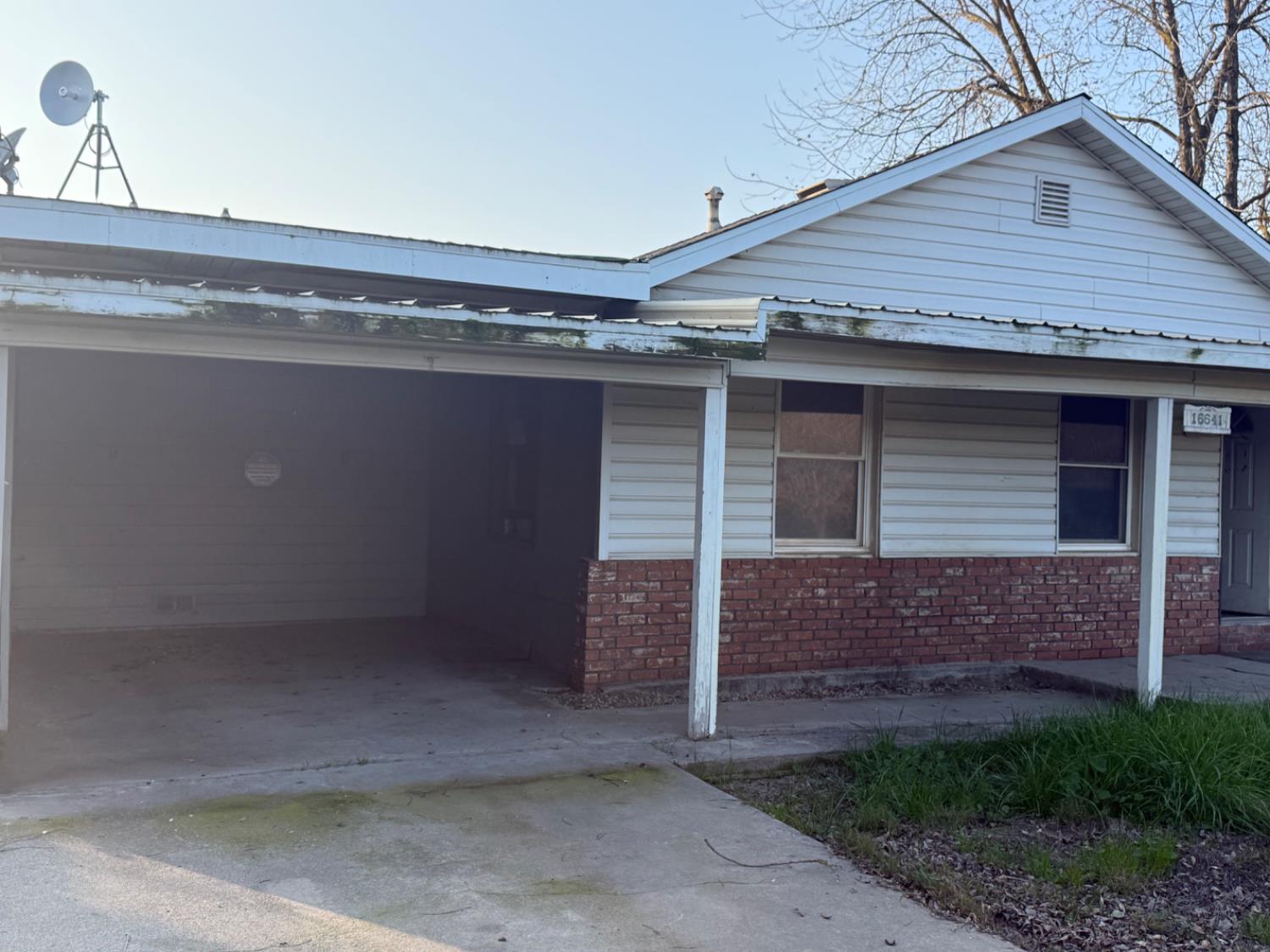 16641 Colony St, Dos Palos, CA 93620