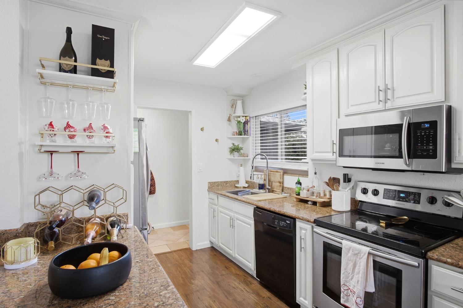 680 Sherri Way, Turlock, CA 95382