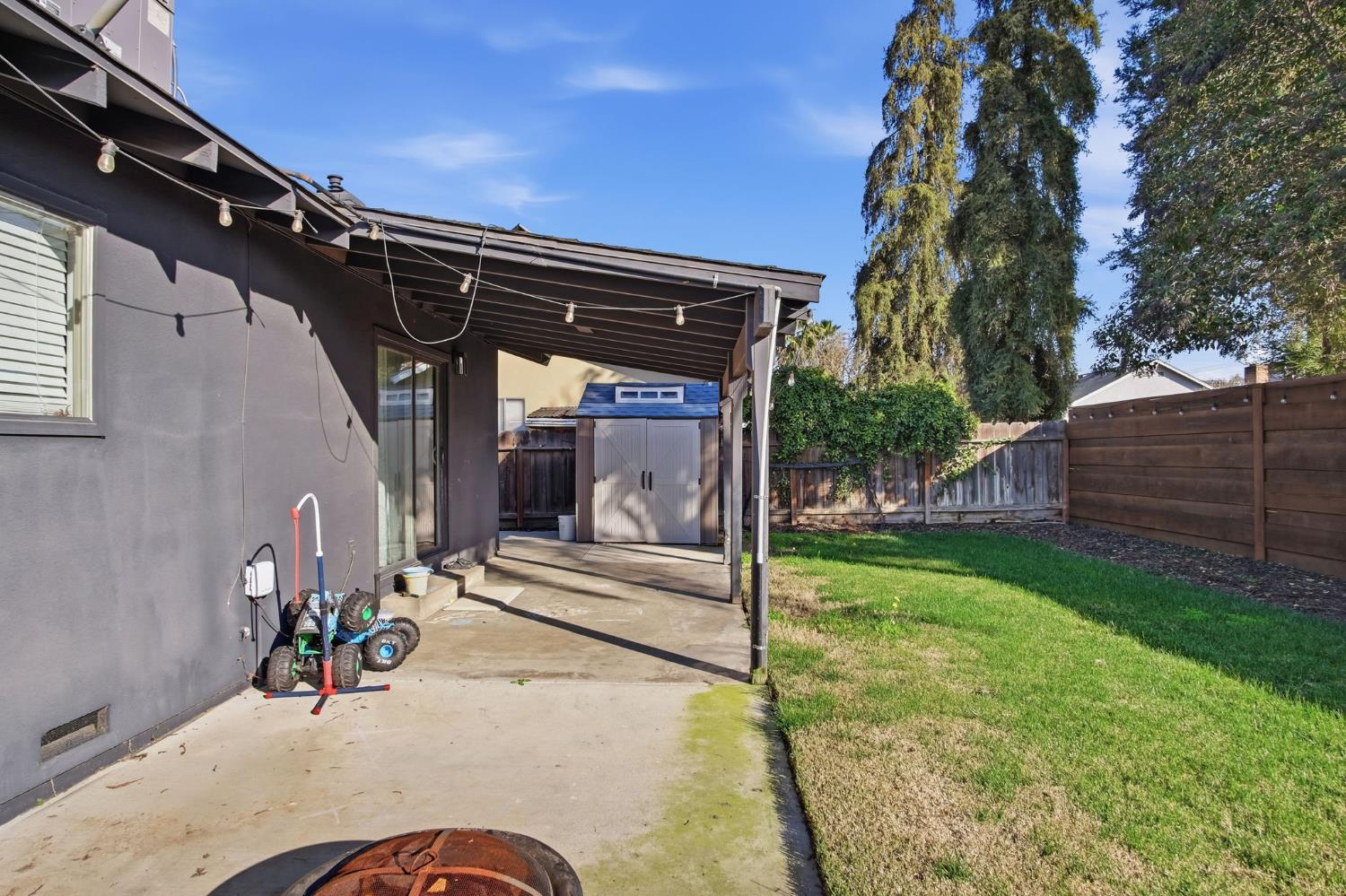 680 Sherri Way, Turlock, CA 95382