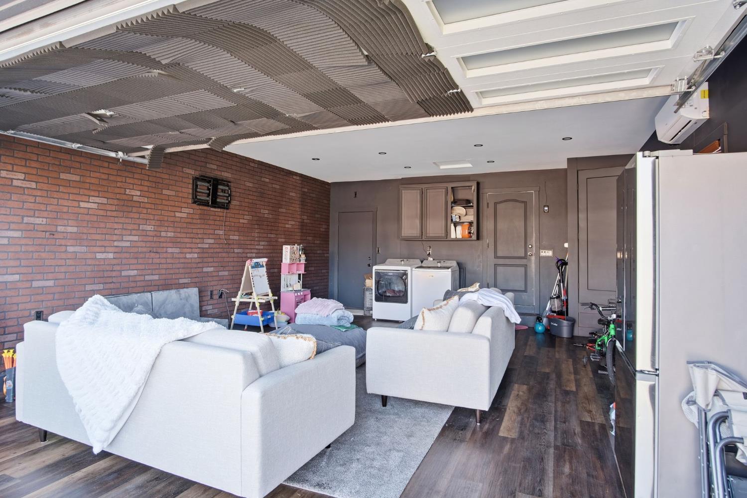 680 Sherri Way, Turlock, CA 95382