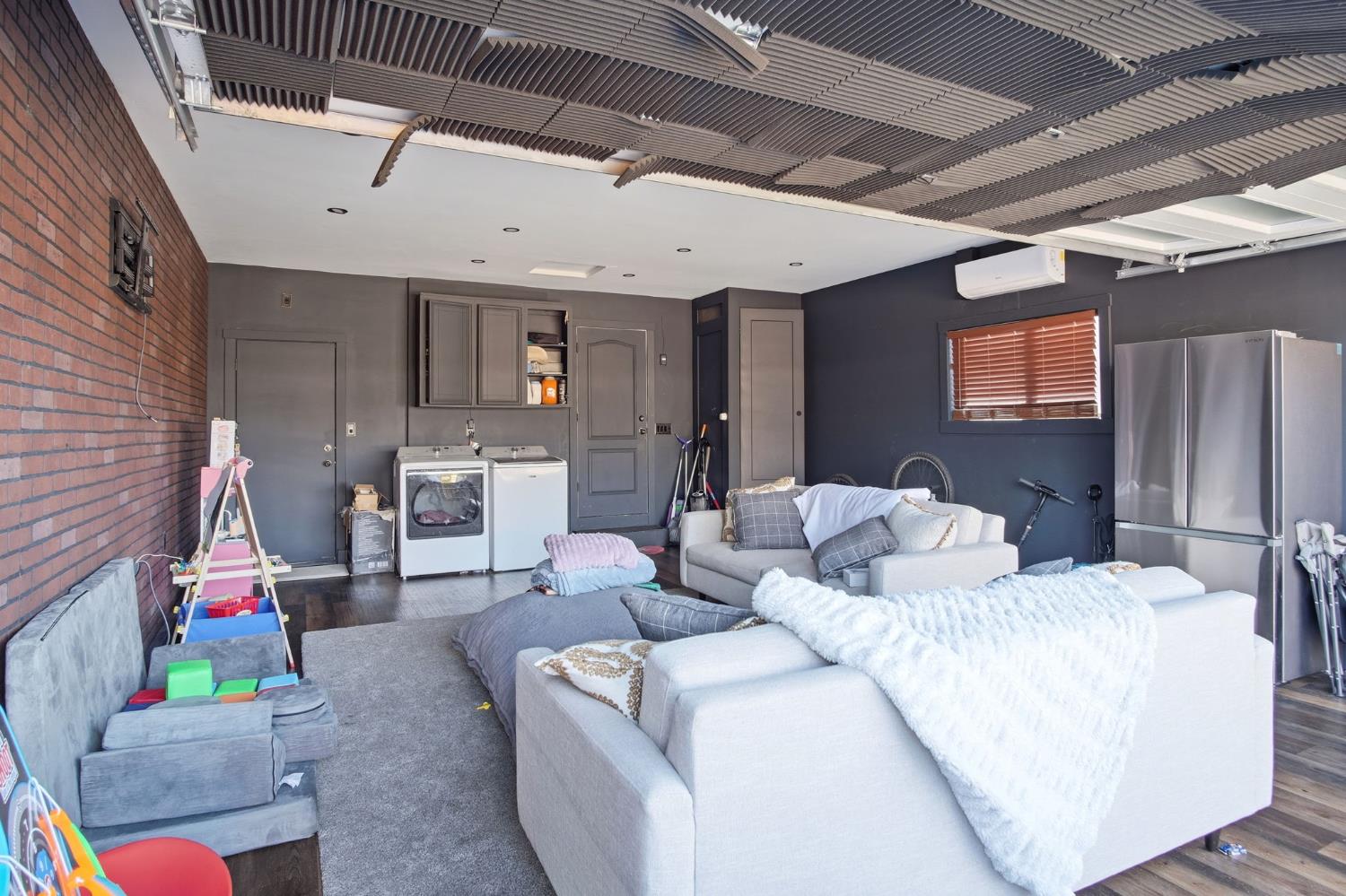 680 Sherri Way, Turlock, CA 95382