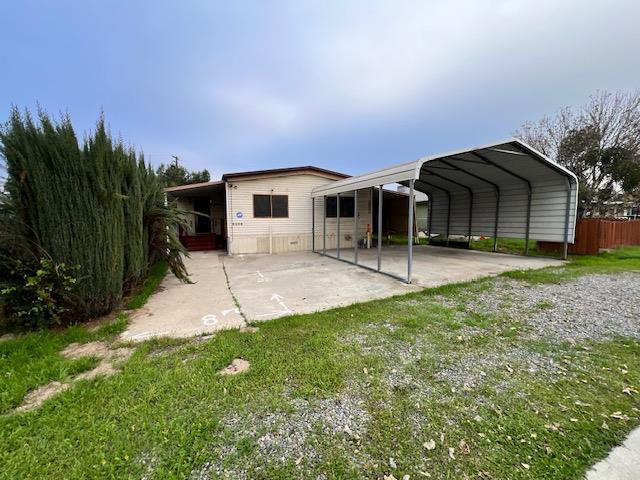 5208 9th St, Keyes, CA 95328