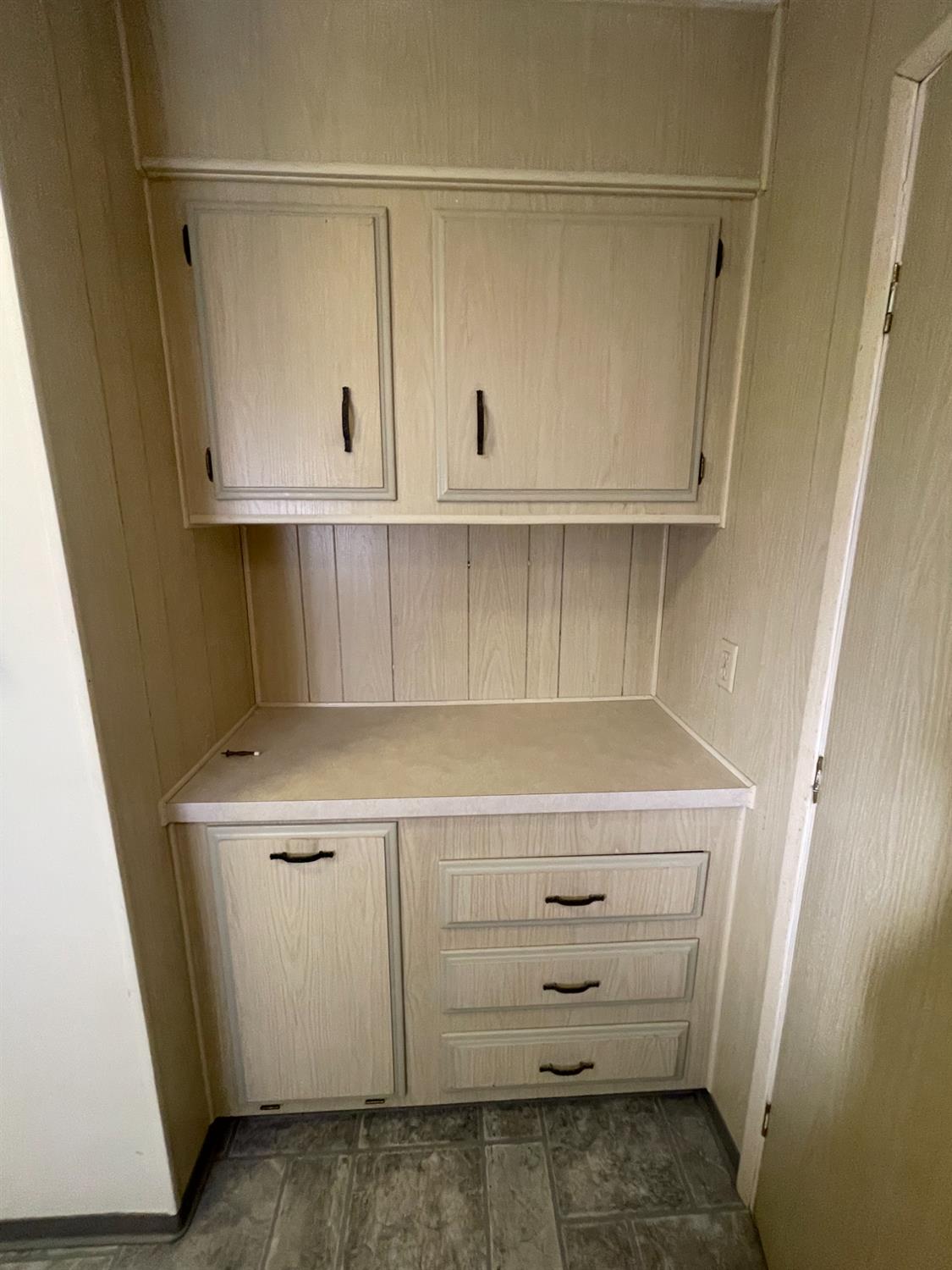 150 Pestana Ave #99, Manteca, CA 95336