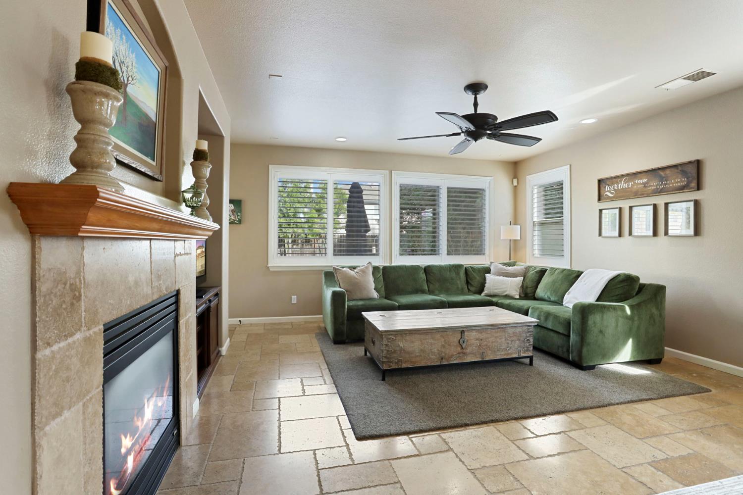 565 Bodeson Ct, Ripon, CA 95366