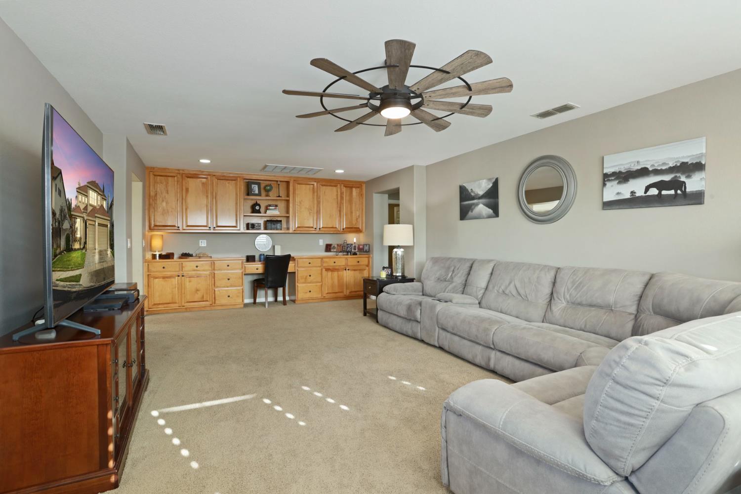 565 Bodeson Ct, Ripon, CA 95366