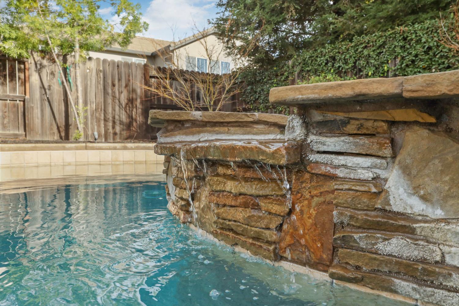 565 Bodeson Ct, Ripon, CA 95366