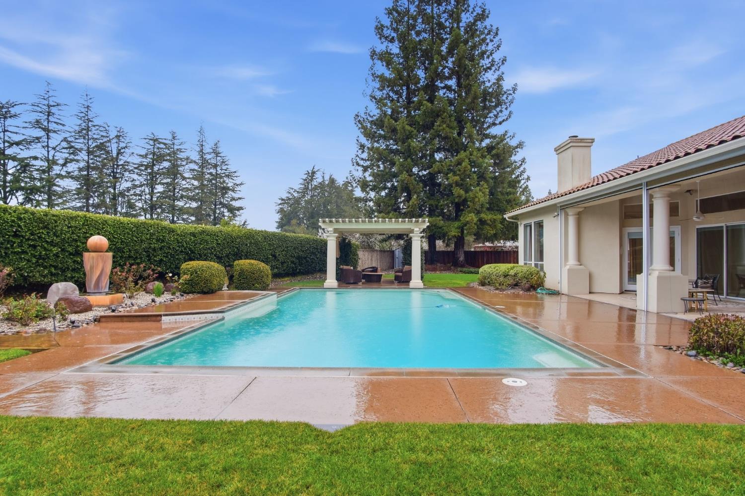 600 Atherton Ct, Modesto, CA 95356