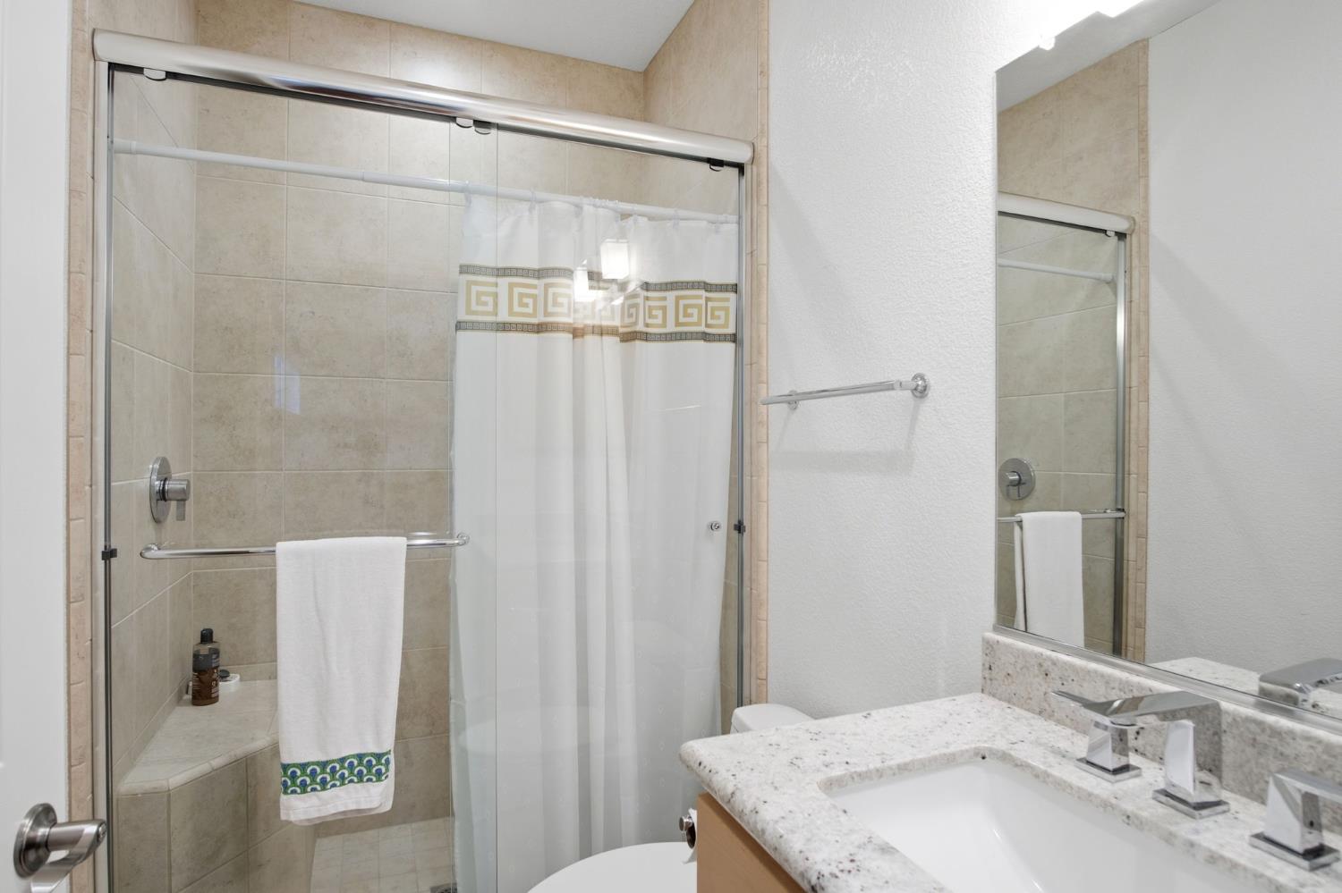 600 Atherton Ct, Modesto, CA 95356