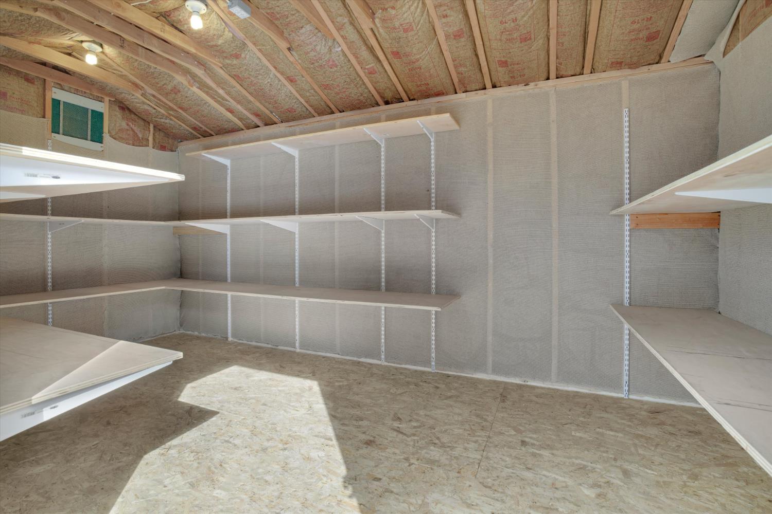 1265 Fawn Lily Dr, Patterson, CA 95363