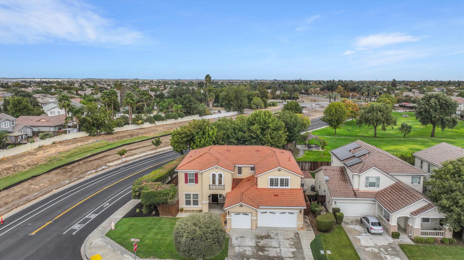 1265 Fawn Lily Dr, Patterson, CA 95363