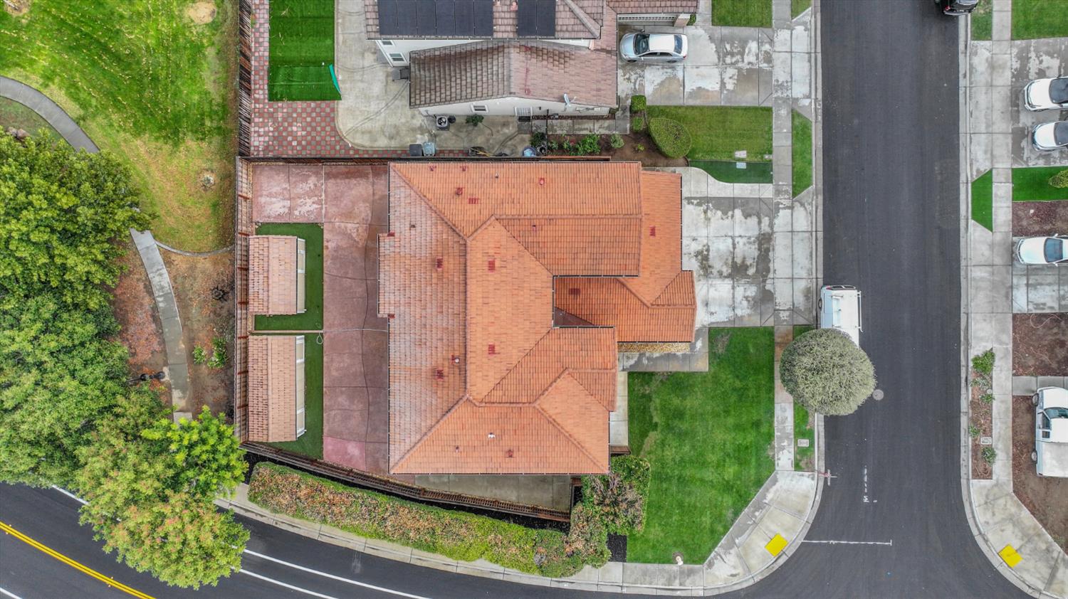 1265 Fawn Lily Dr, Patterson, CA 95363