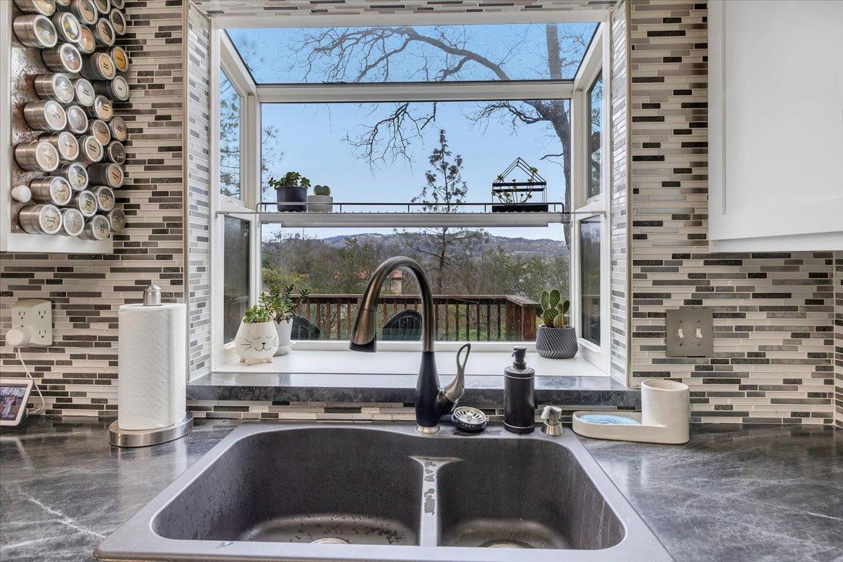 4833 Pueblo Trl, Copperopolis, CA 95228