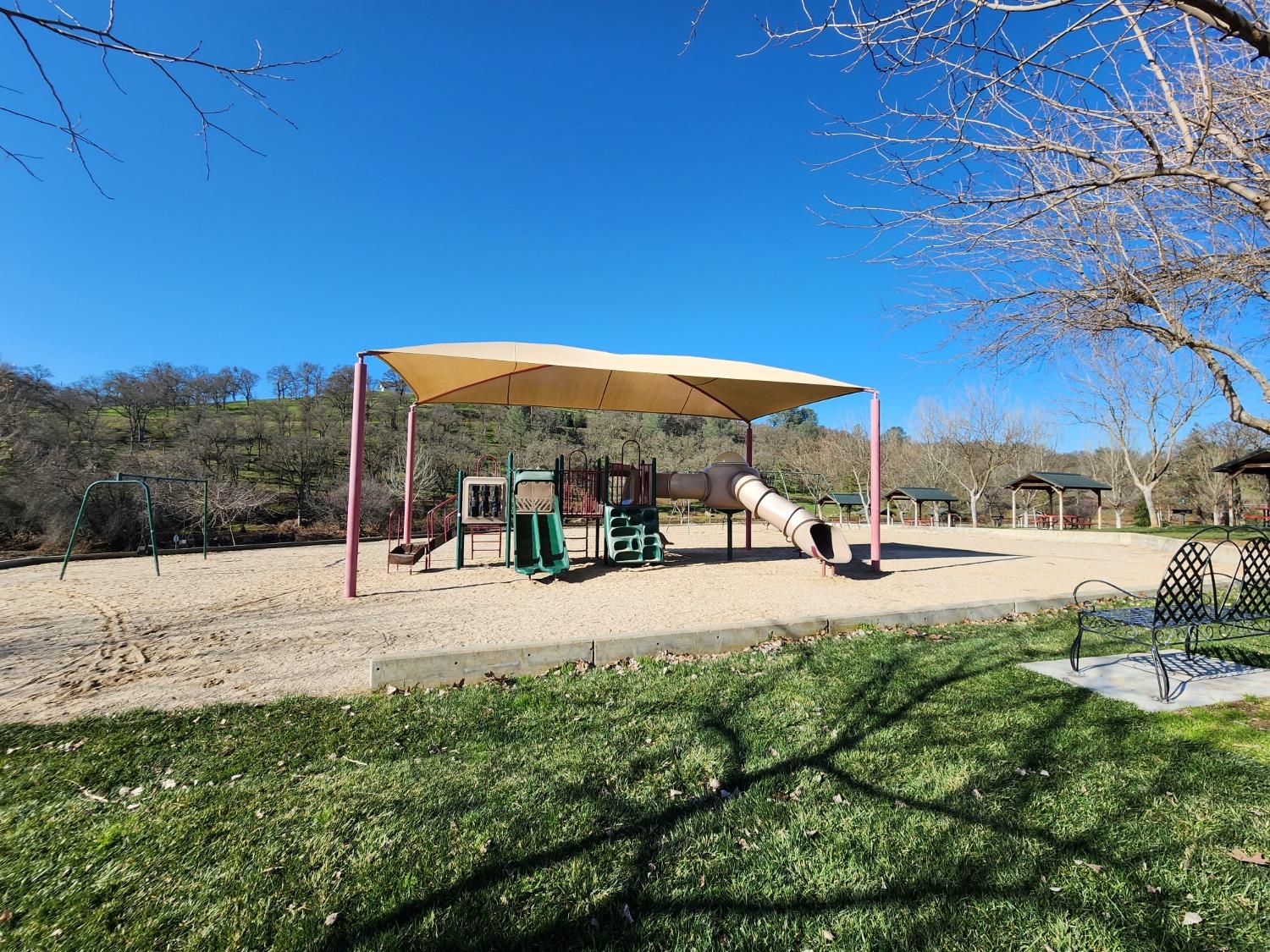 4833 Pueblo Trl, Copperopolis, CA 95228