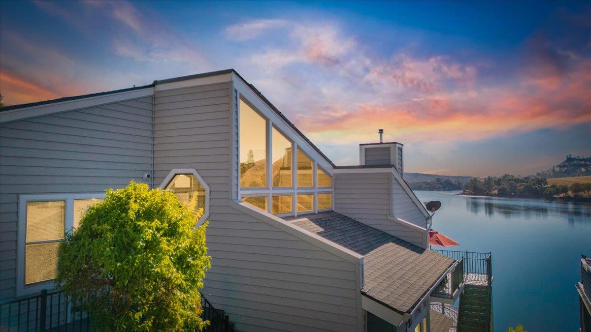 816 Foothill Rd #2, Copperopolis, CA 95228