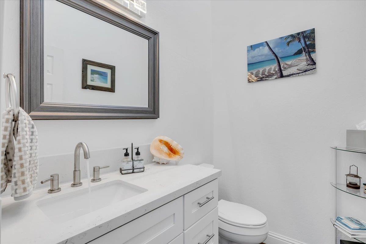 816 Foothill Rd #2, Copperopolis, CA 95228