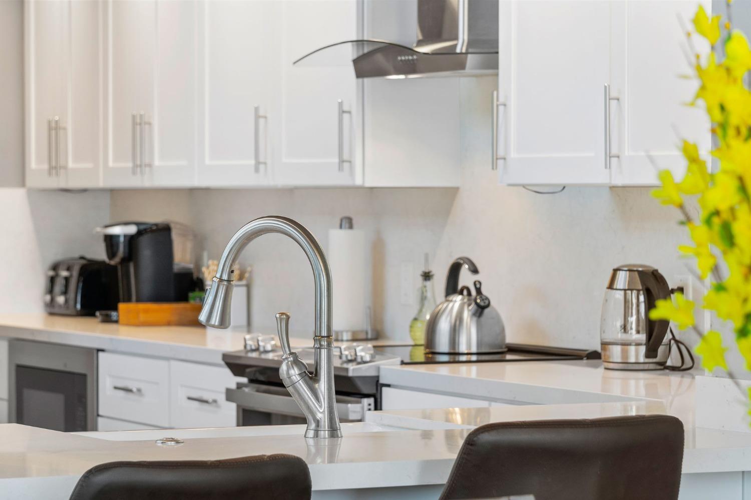 816 Foothill Rd #2, Copperopolis, CA 95228