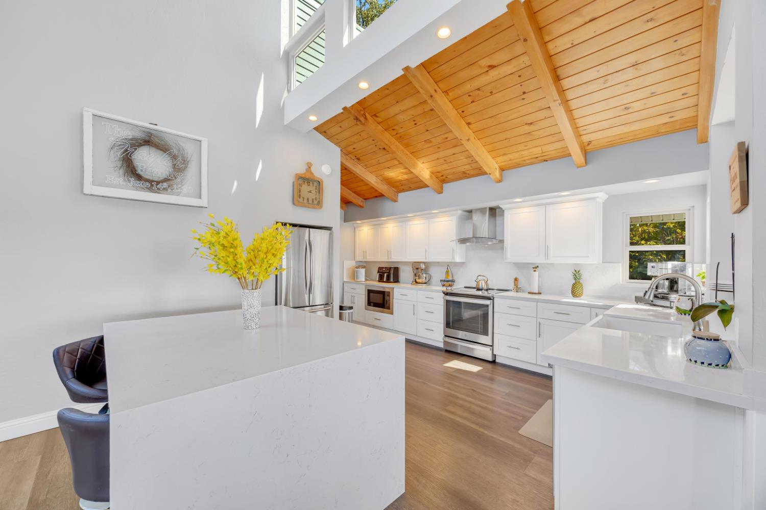 816 Foothill Rd #2, Copperopolis, CA 95228