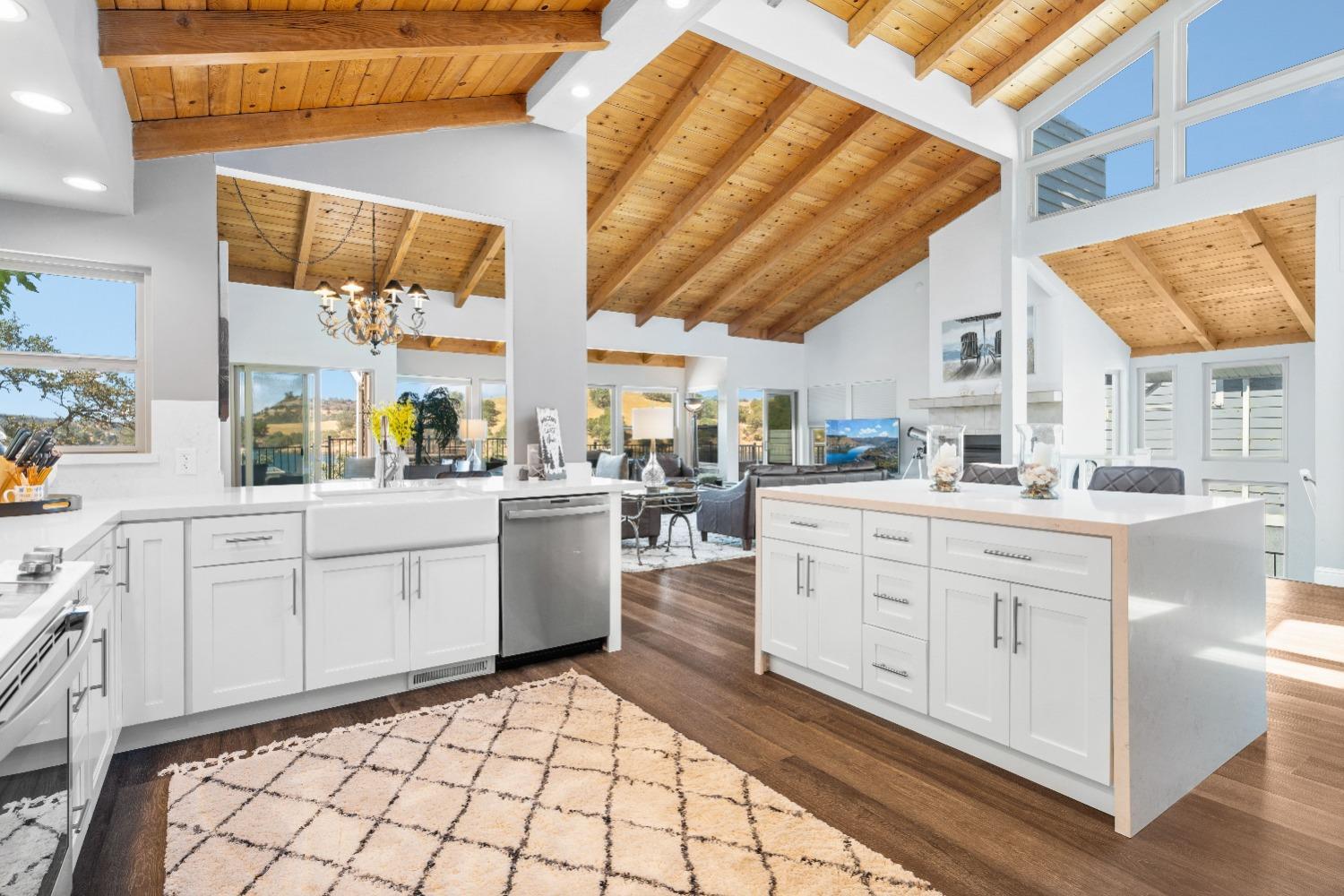 816 Foothill Rd #2, Copperopolis, CA 95228