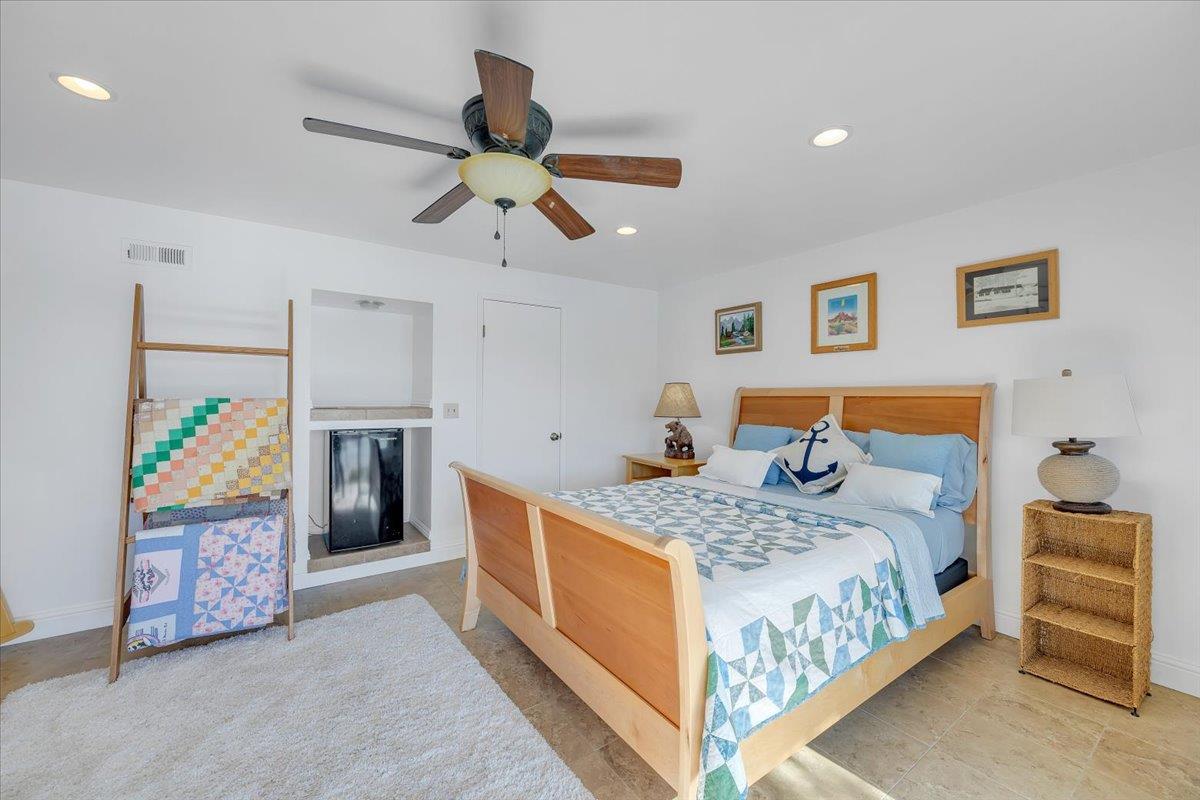 816 Foothill Rd #2, Copperopolis, CA 95228