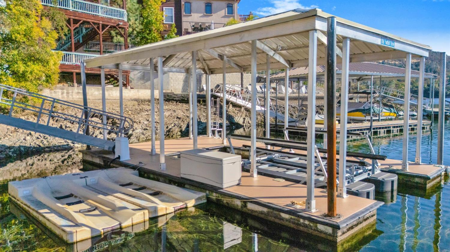 816 Foothill Rd #2, Copperopolis, CA 95228