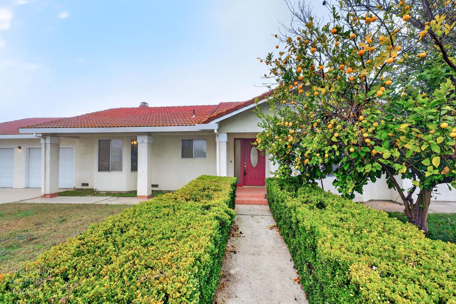 517 W Tuolumne Rd, Turlock, CA 95382