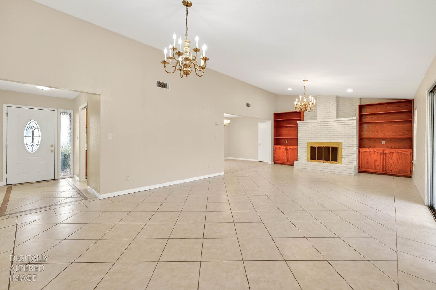 517 W Tuolumne Rd, Turlock, CA 95382