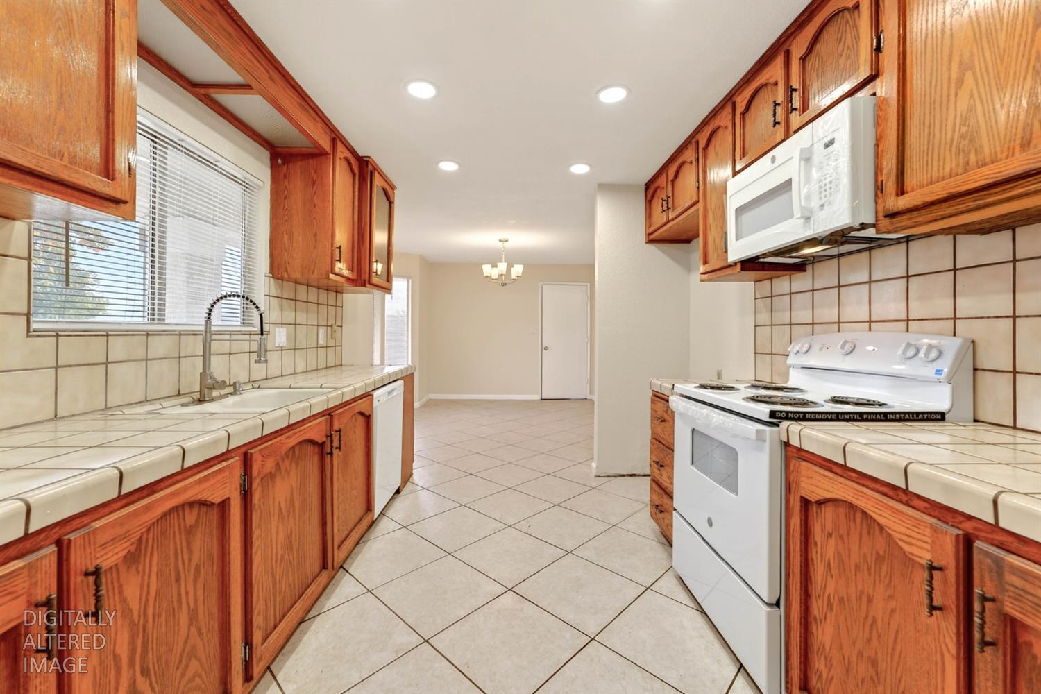 517 W Tuolumne Rd, Turlock, CA 95382