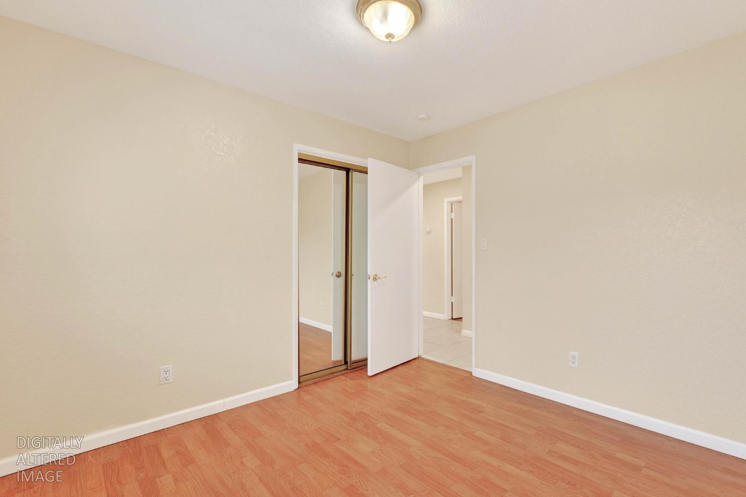 517 W Tuolumne Rd, Turlock, CA 95382