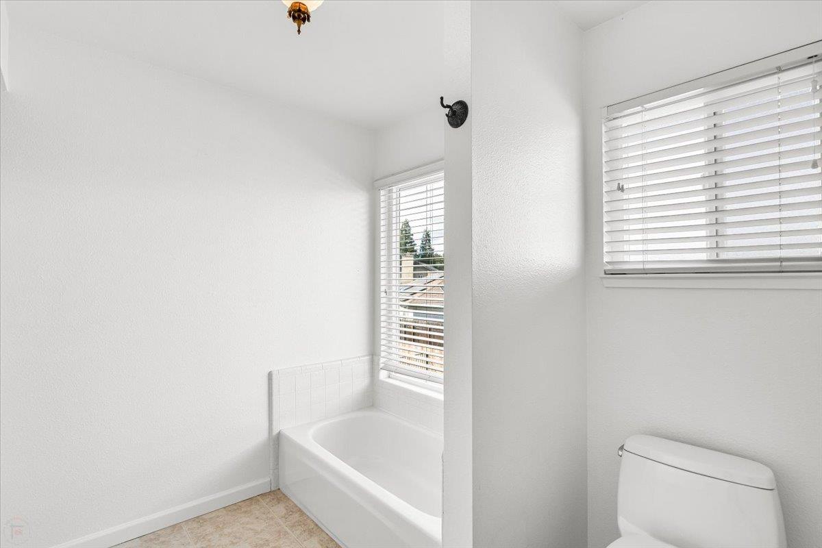 1730 Sylvia Ct, Turlock, CA 95382