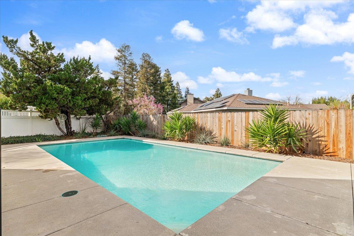 1730 Sylvia Ct, Turlock, CA 95382