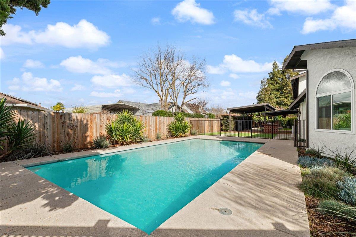 1730 Sylvia Ct, Turlock, CA 95382