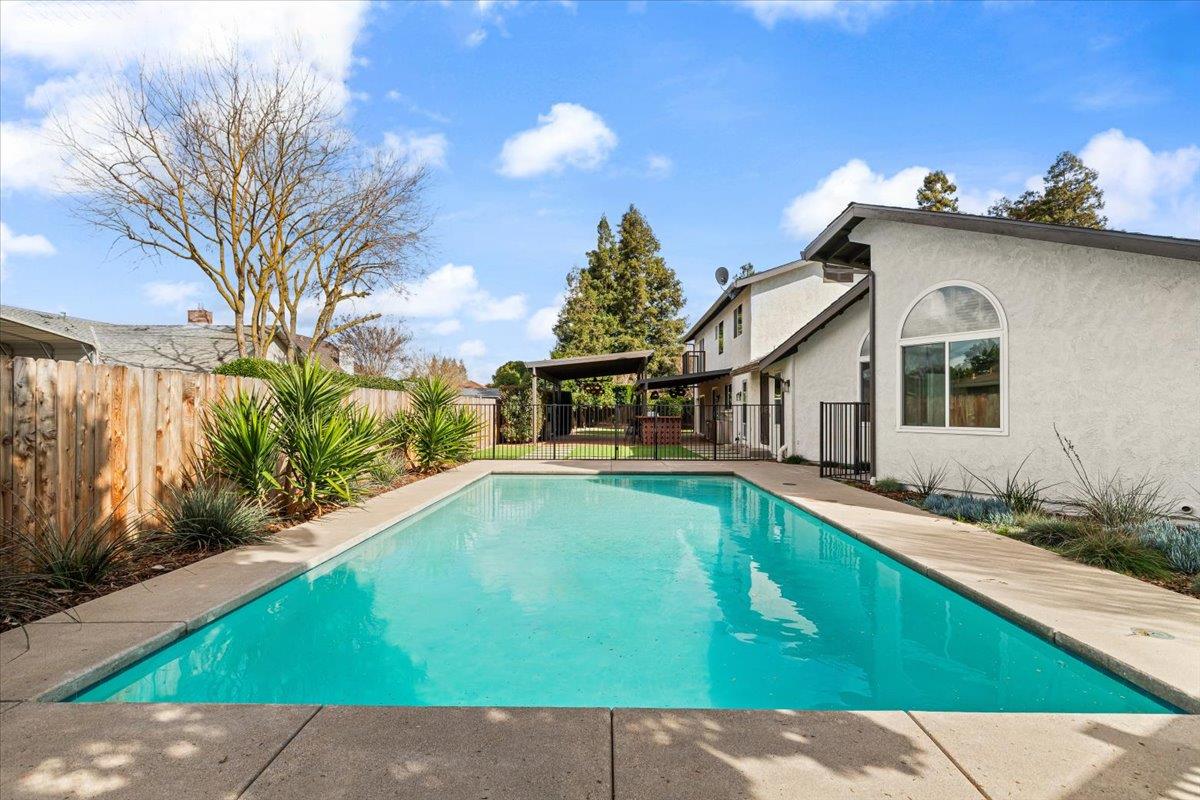 1730 Sylvia Ct, Turlock, CA 95382