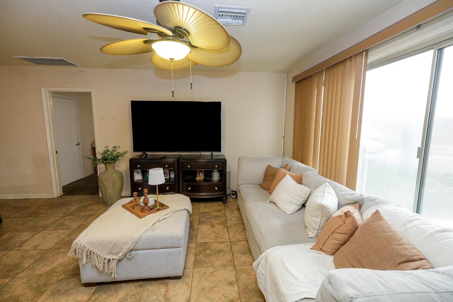 618 Wellsford Rd, Modesto, CA 95357