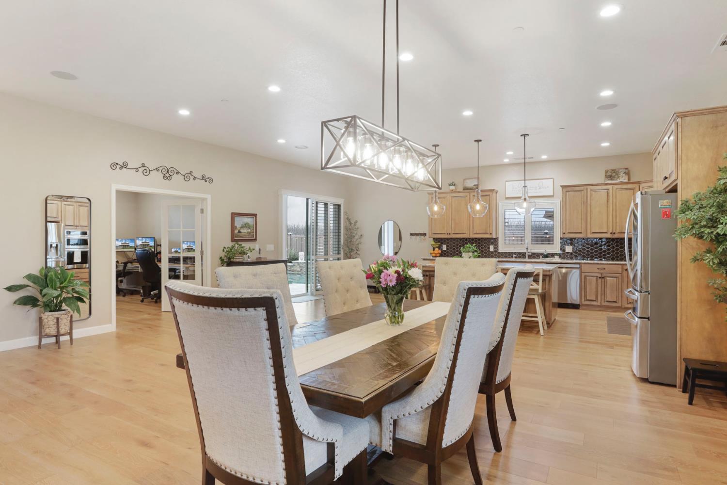 23346 S Frederick Rd, Ripon, CA 95366