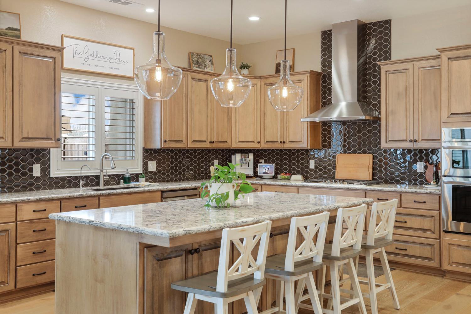 23346 S Frederick Rd, Ripon, CA 95366