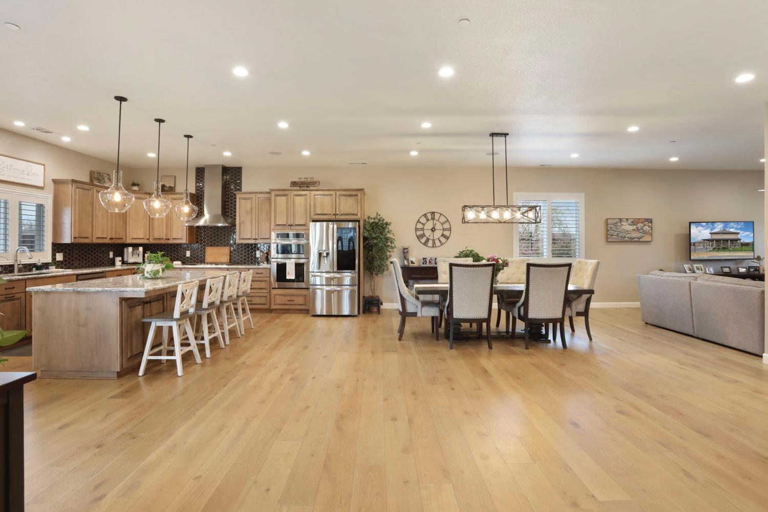 23346 S Frederick Rd, Ripon, CA 95366