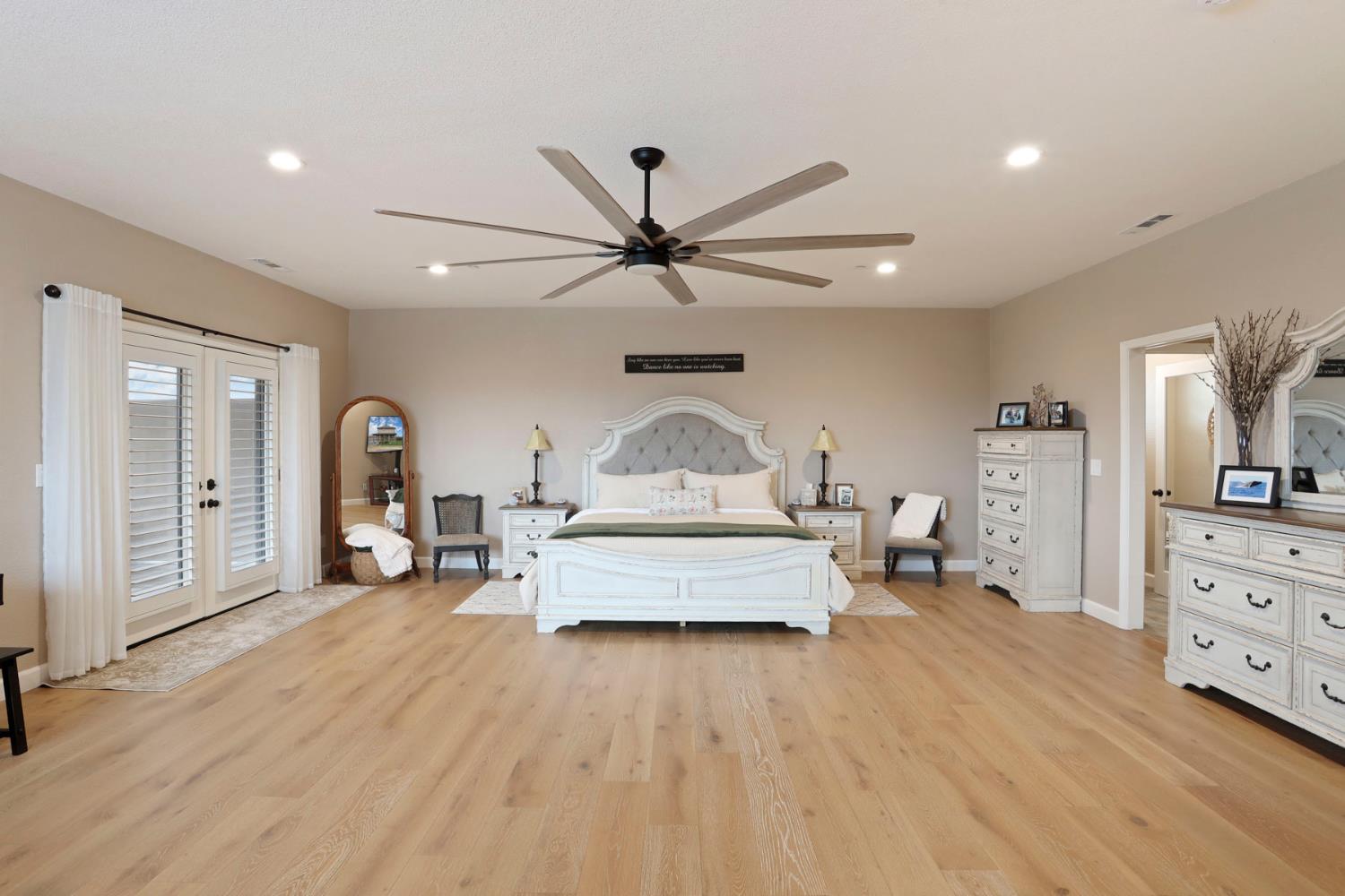 23346 S Frederick Rd, Ripon, CA 95366