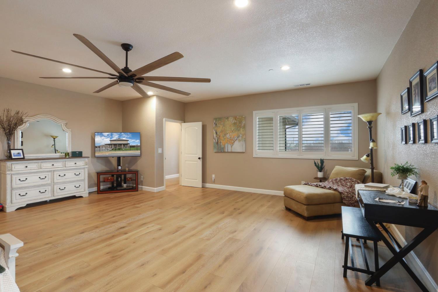 23346 S Frederick Rd, Ripon, CA 95366