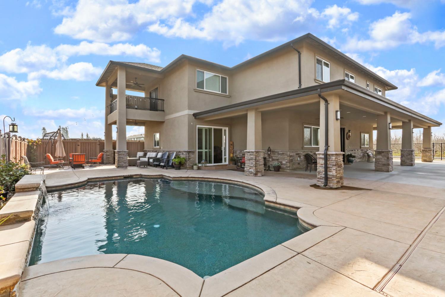 23346 S Frederick Rd, Ripon, CA 95366