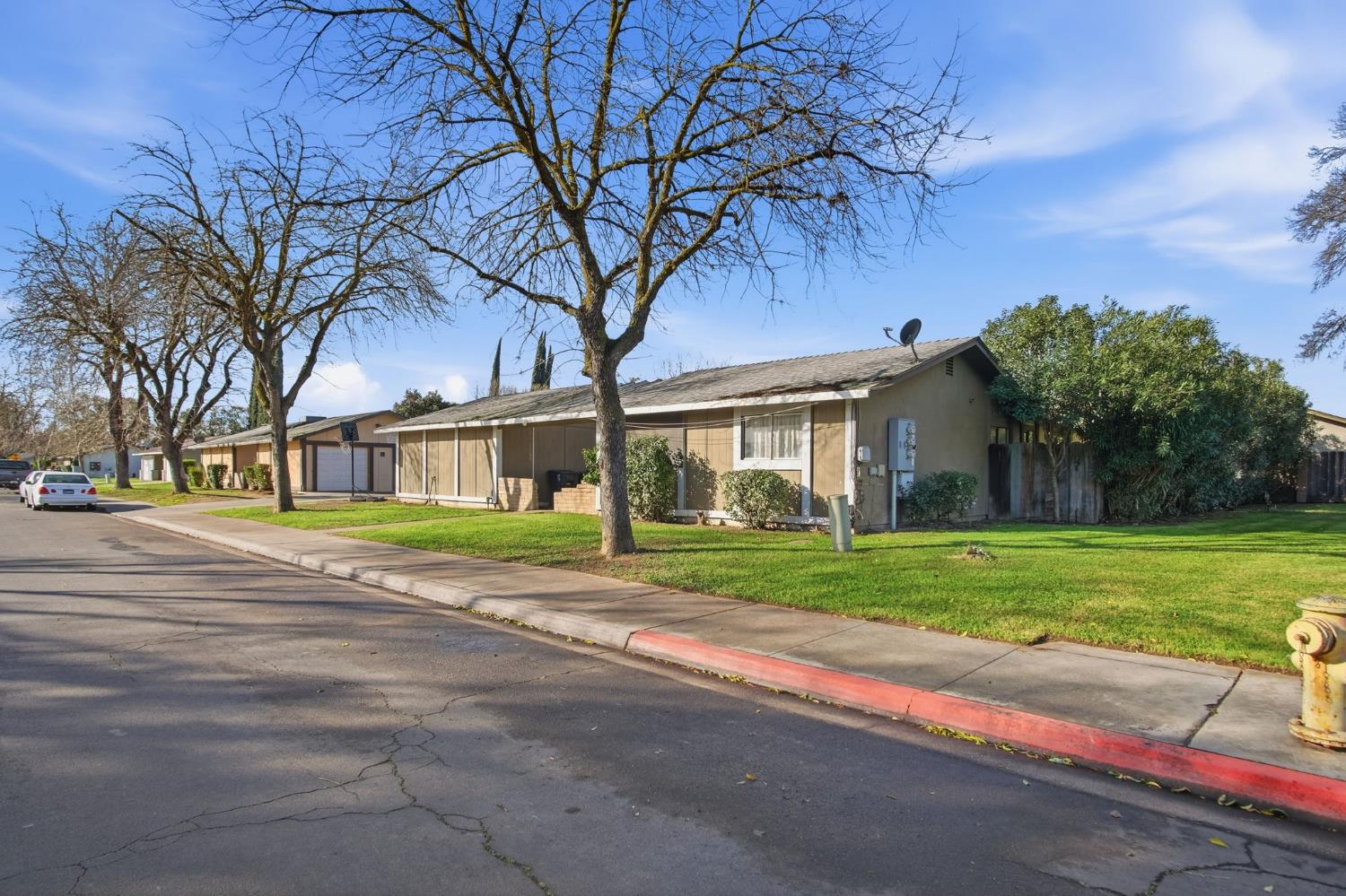 3325 Sherwood Ave, Modesto, CA 95350