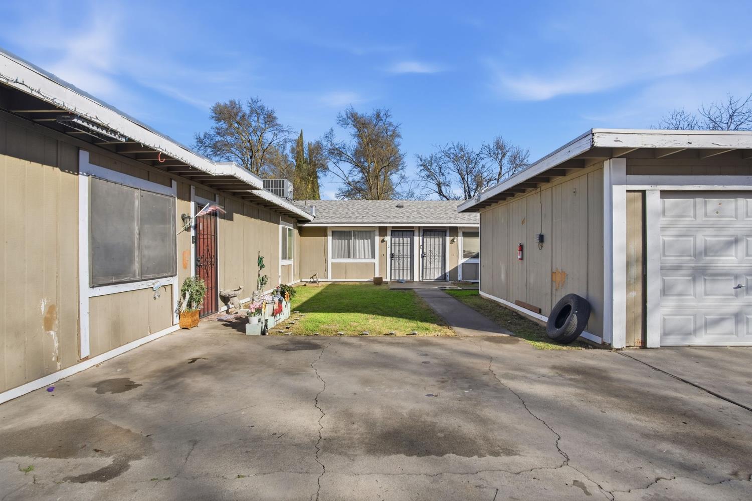 3325 Sherwood Ave, Modesto, CA 95350