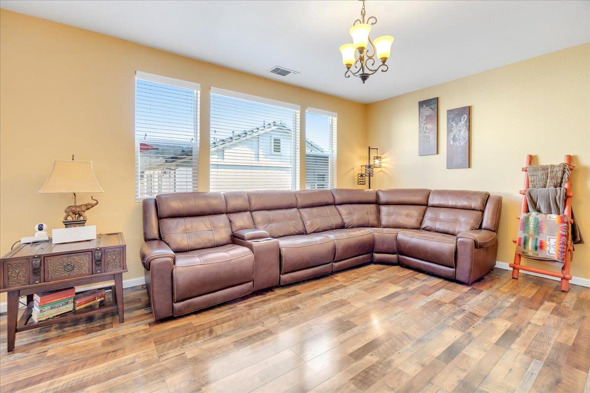 219 Bridle Point Cir, Copperopolis, CA 95228