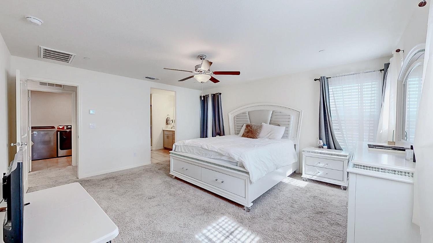 1775 Tomaso Ct, Los Banos, CA 93635