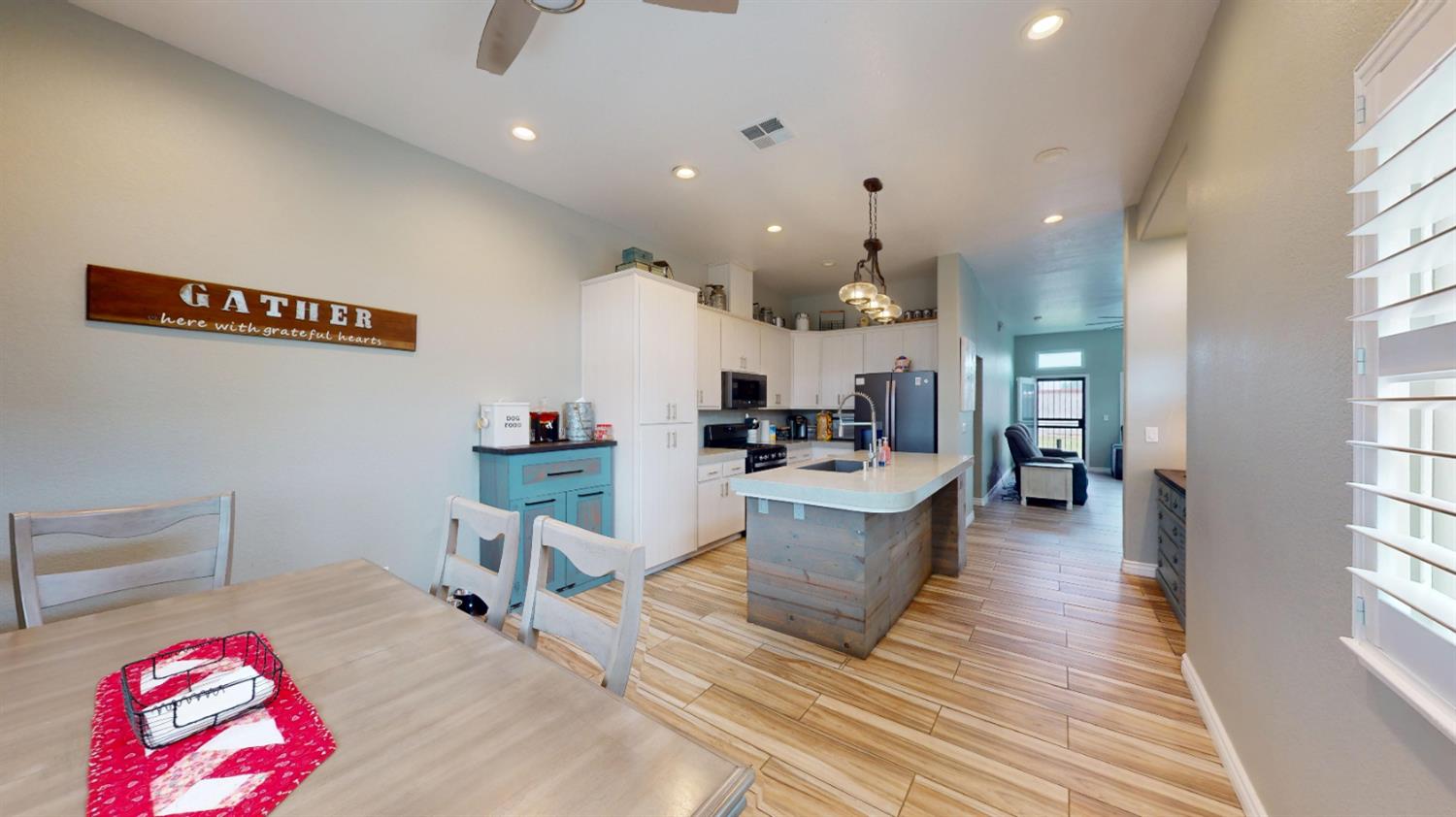 1847 Bergthold St, Manteca, CA 95336