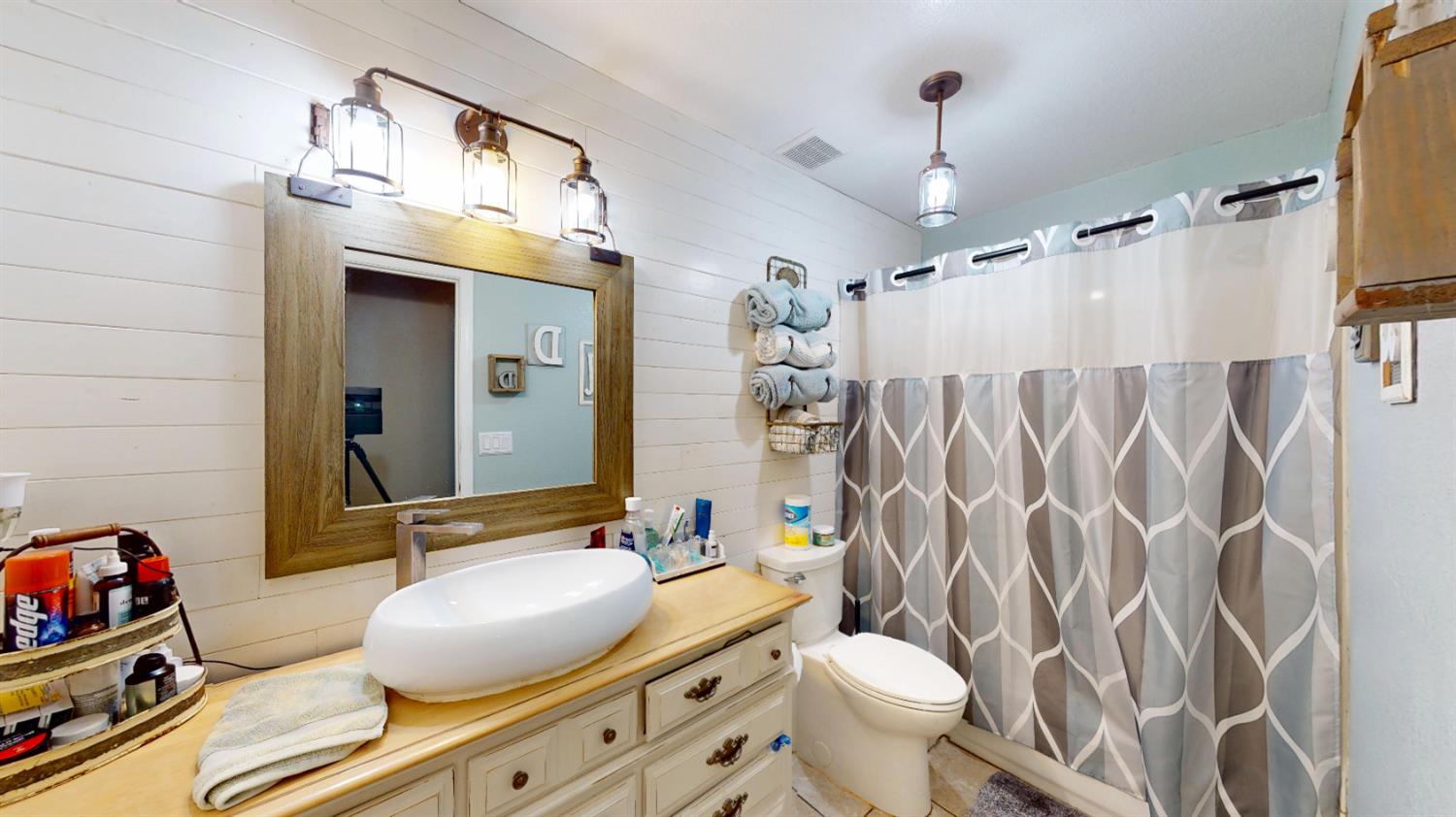 1847 Bergthold St, Manteca, CA 95336