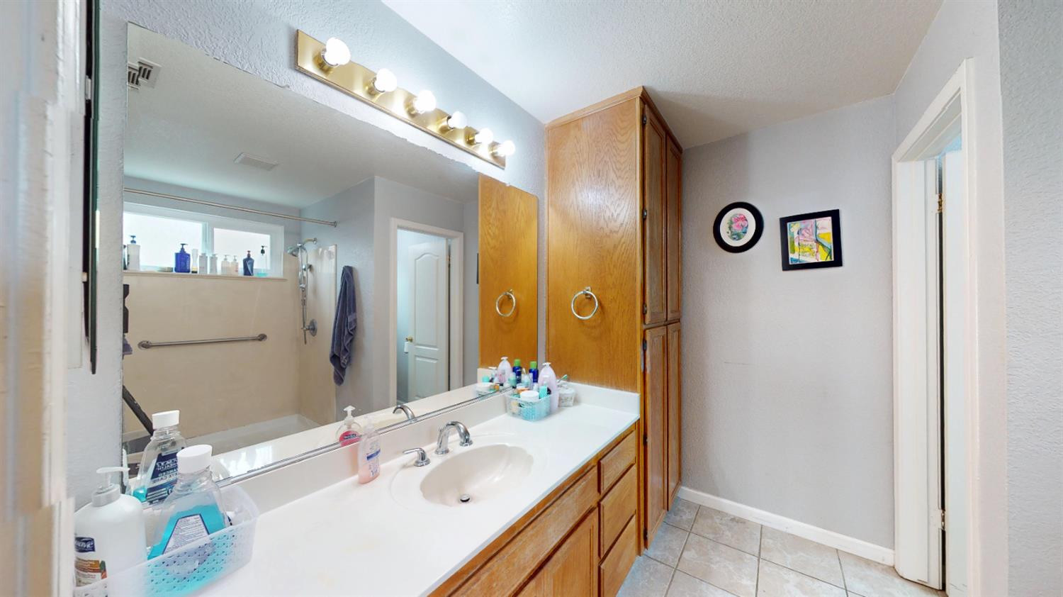 1847 Bergthold St, Manteca, CA 95336